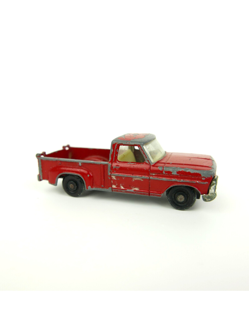 Vintage Matchbox Lesney No 6 Ford Pickup Truck Red Regular Wheels 1968 England